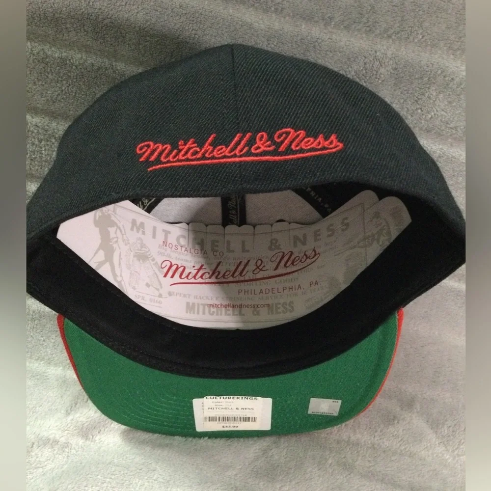 Mitchell & Ness Philadelphia 76ers Black and Red Fitted Hat - Picture 9 of 9